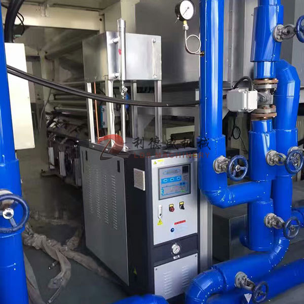 上海輥筒加熱器，輥筒導(dǎo)熱油加熱器，輥筒溫度控制機(jī)